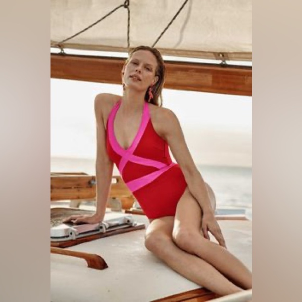 New Boden Kefalonia Halterneck Swimsuit Hot Pepper. Sz 2